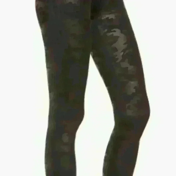 Faux Leather Camo Leggings 3X - SPANX Power Waistband, Sleek & Contoured Fit - Picture 3 of 3